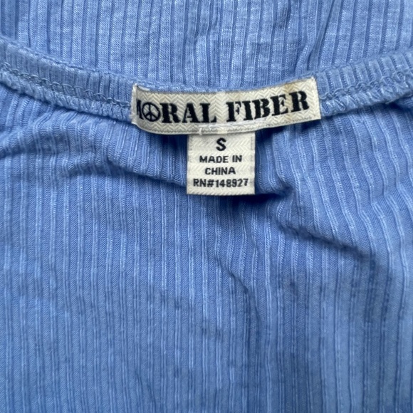 Cap sleeve Peplum Ribbed Top - Picture 4 of 4